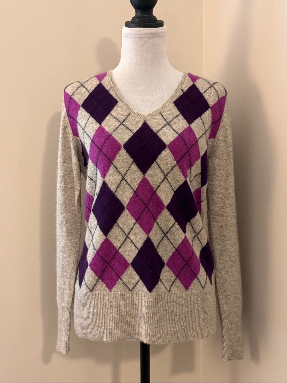 Apt. 9 100% Cashmere Argyle V-Neck Sweater Large Purple Gray